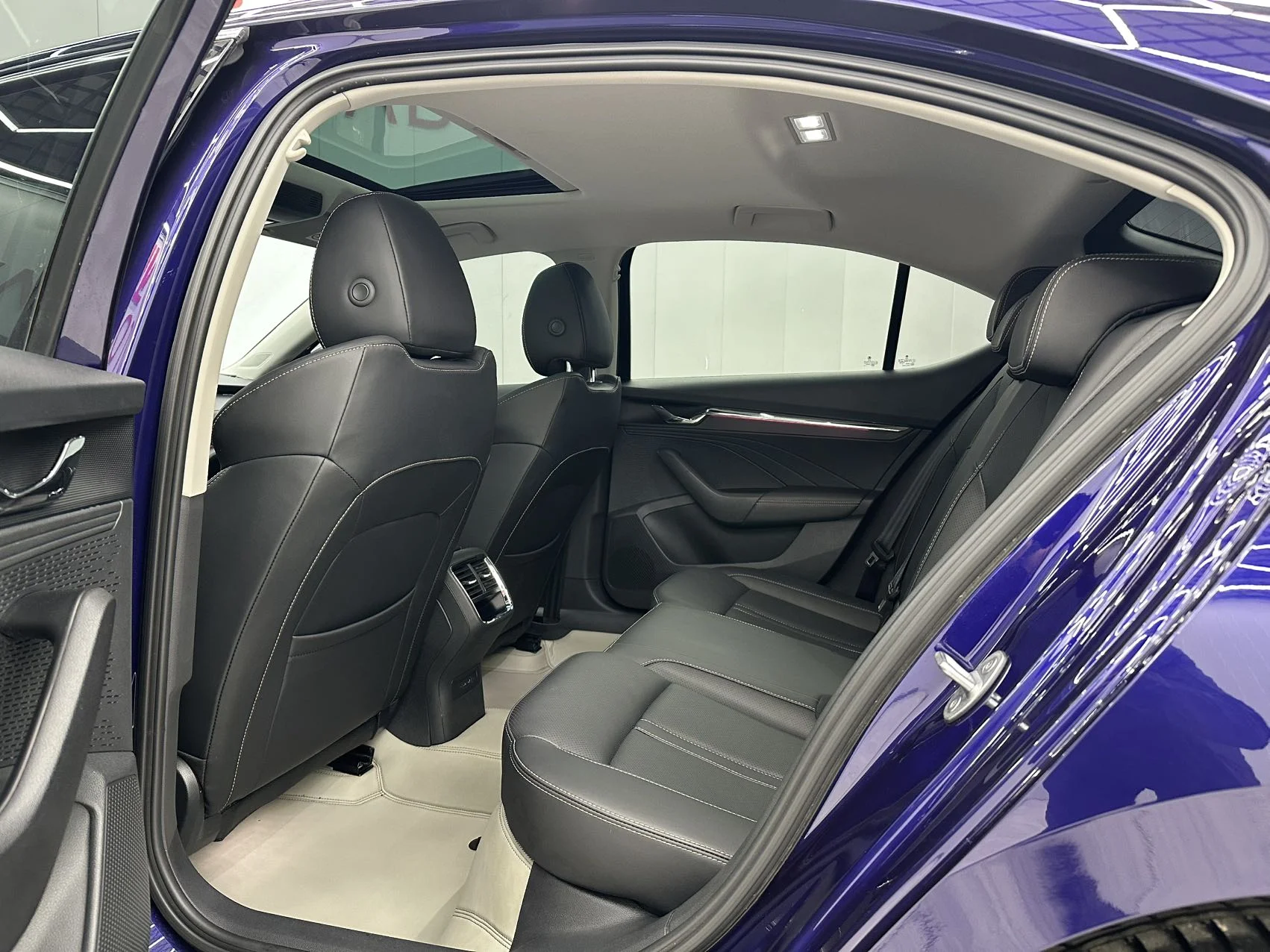 Skoda Octavia Pro - миниатюра 8