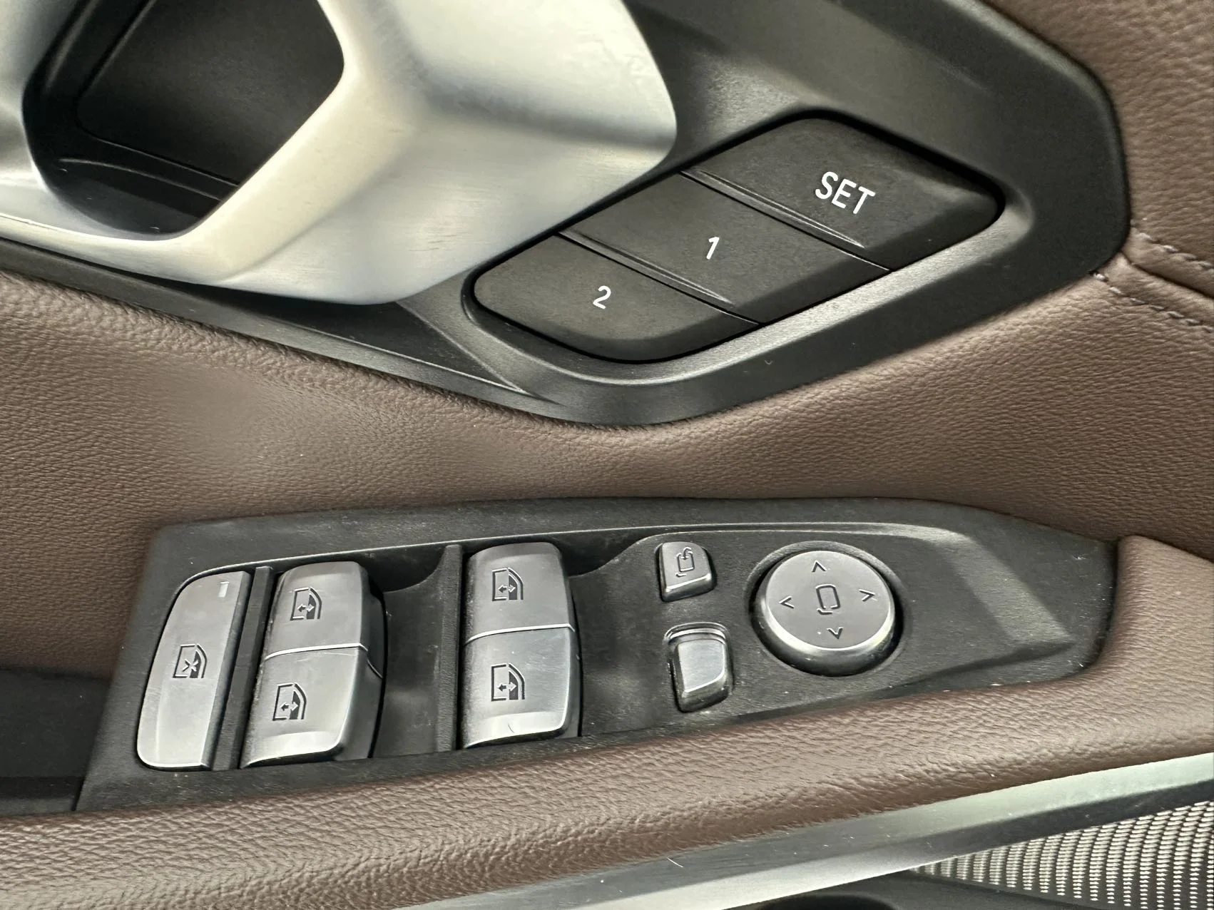 BMW 3-Series 320Li - миниатюра 13