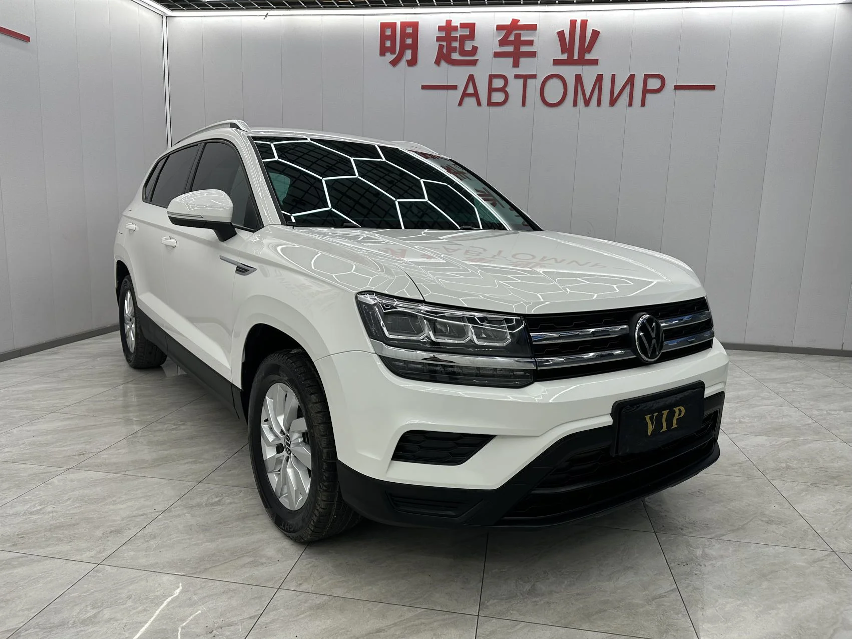 Volkswagen Tharu - миниатюра 2