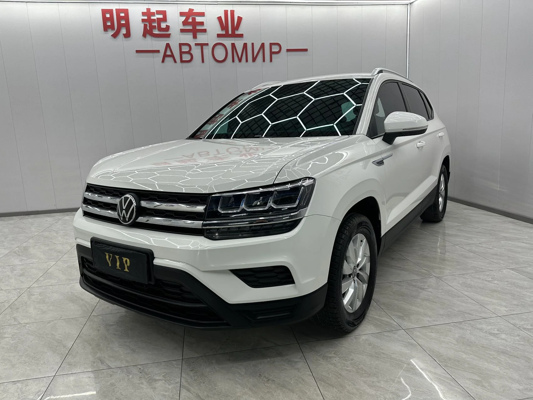 Volkswagen Tharu - миниатюра 3
