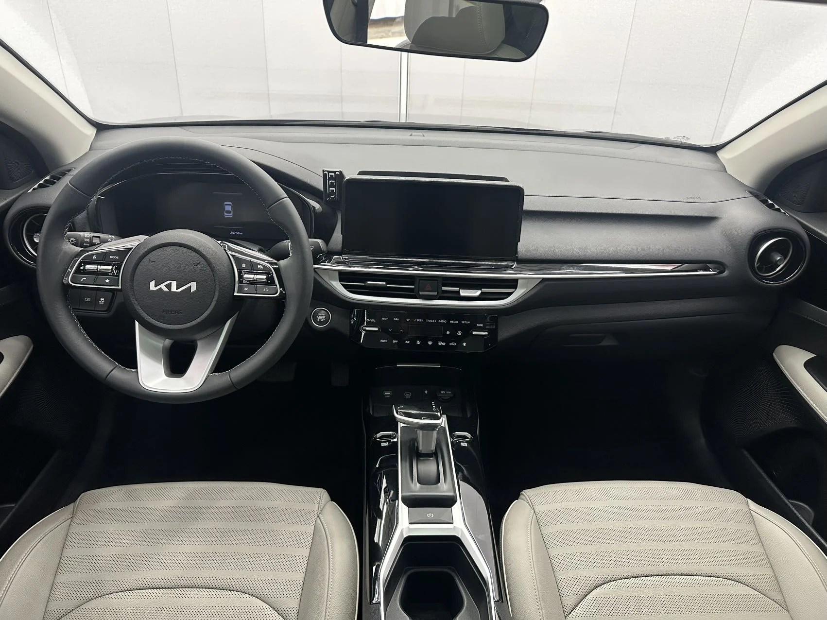 Kia K3 - миниатюра 9