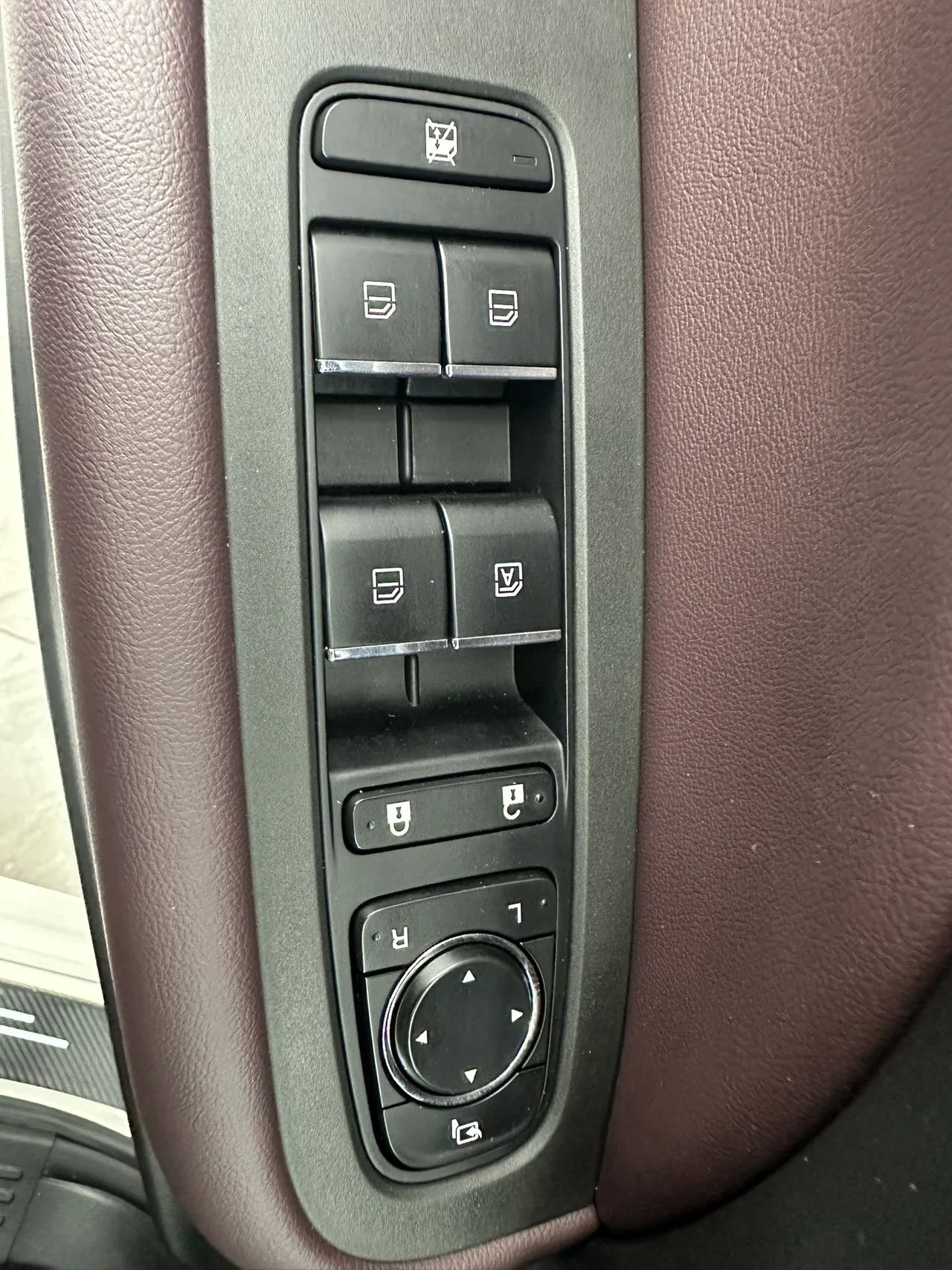 GAC Trumpchi M6 PRO - миниатюра 10