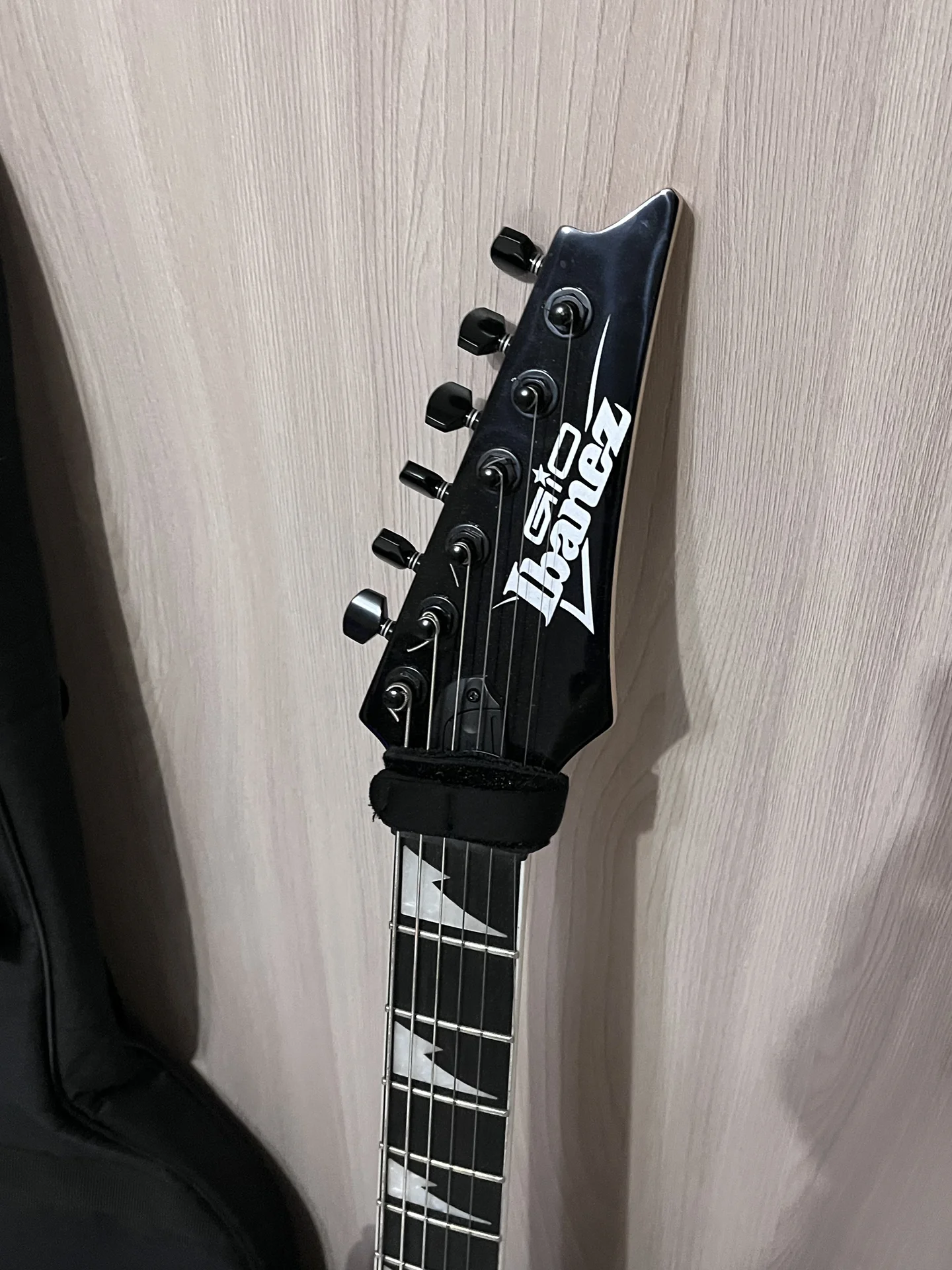 Электрогитара IBANEZ GRG 121 - миниатюра 3