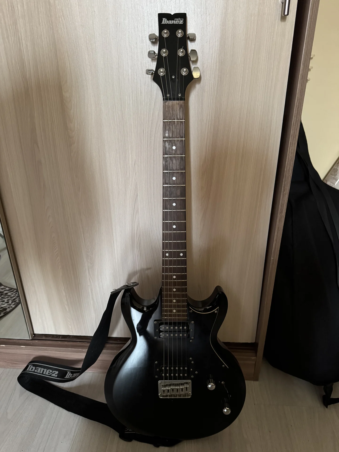 Электрогитара IBANEZ GAX 30 - изображение 1