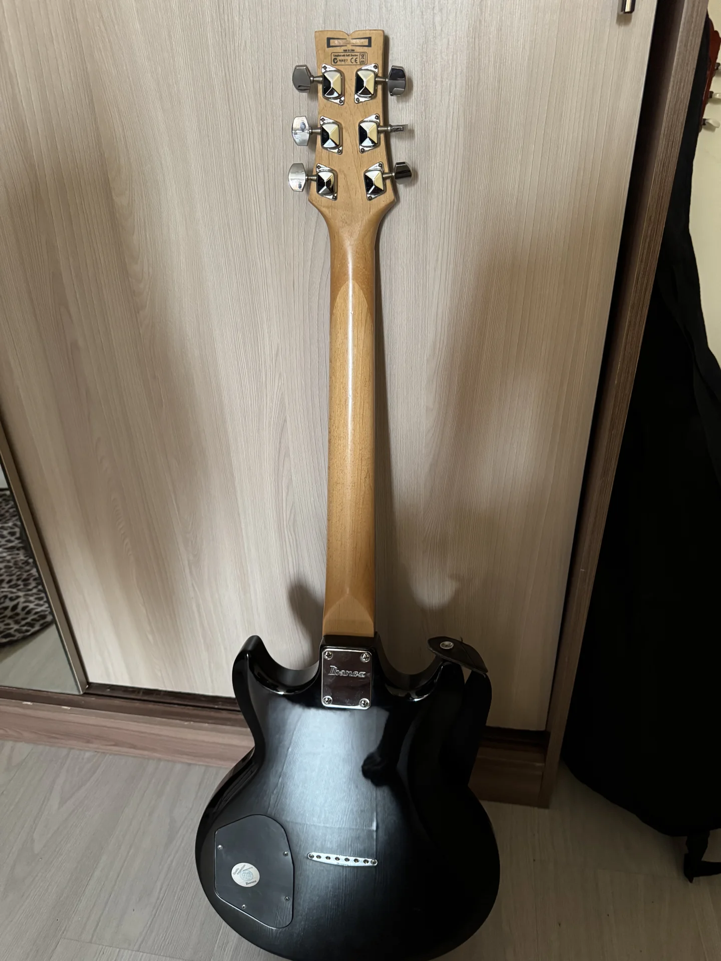 Электрогитара IBANEZ GAX 30 - миниатюра 5