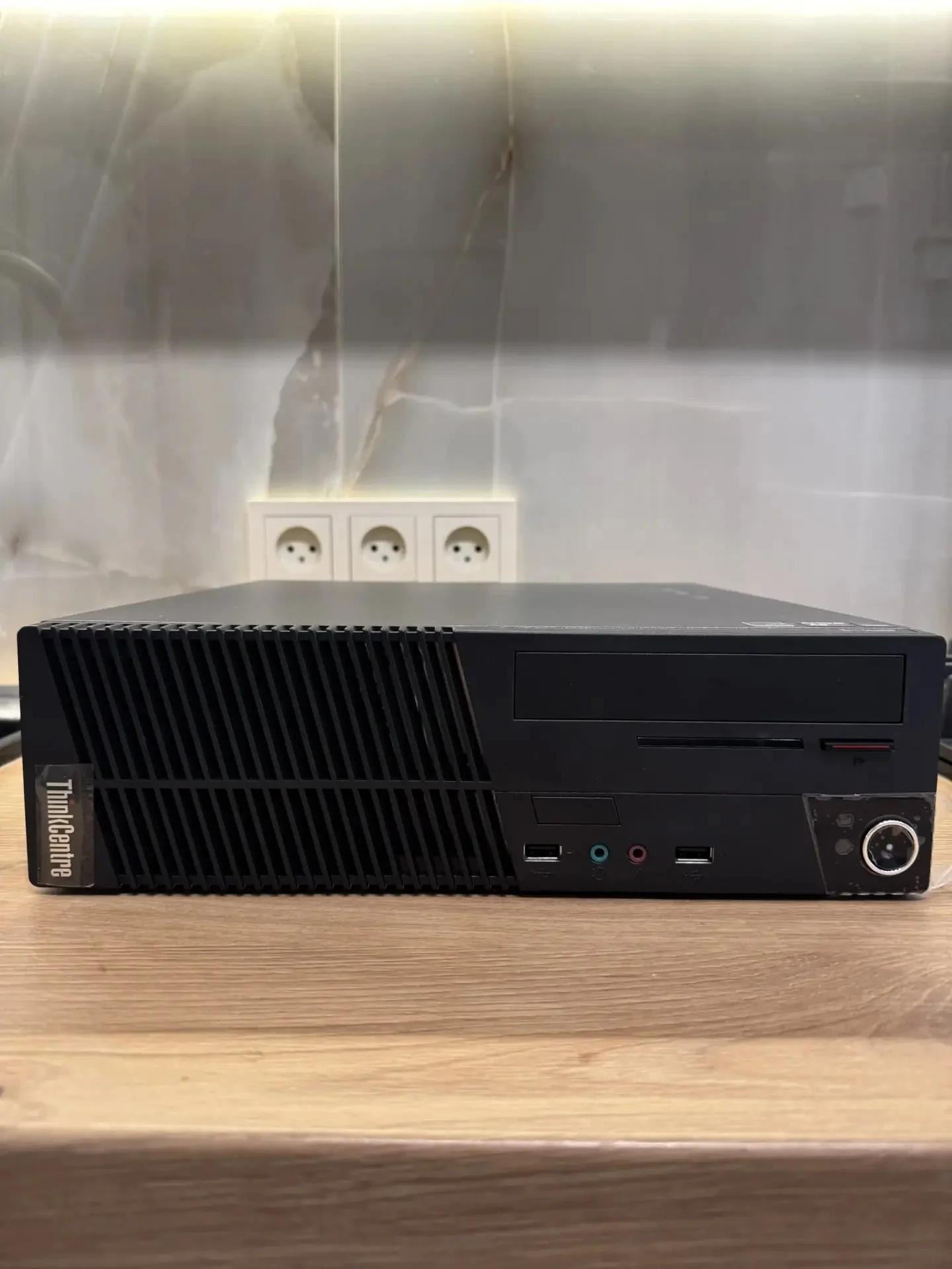 Lenovo ThinkCentre m79 - изображение 1