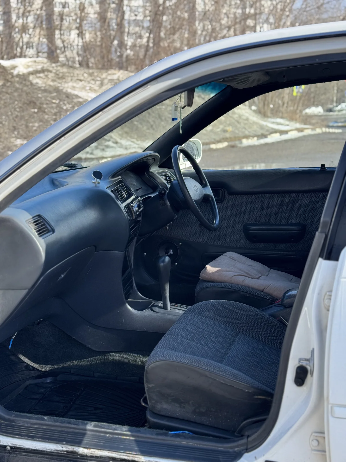 Продам Toyota Corolla E100 - миниатюра 13