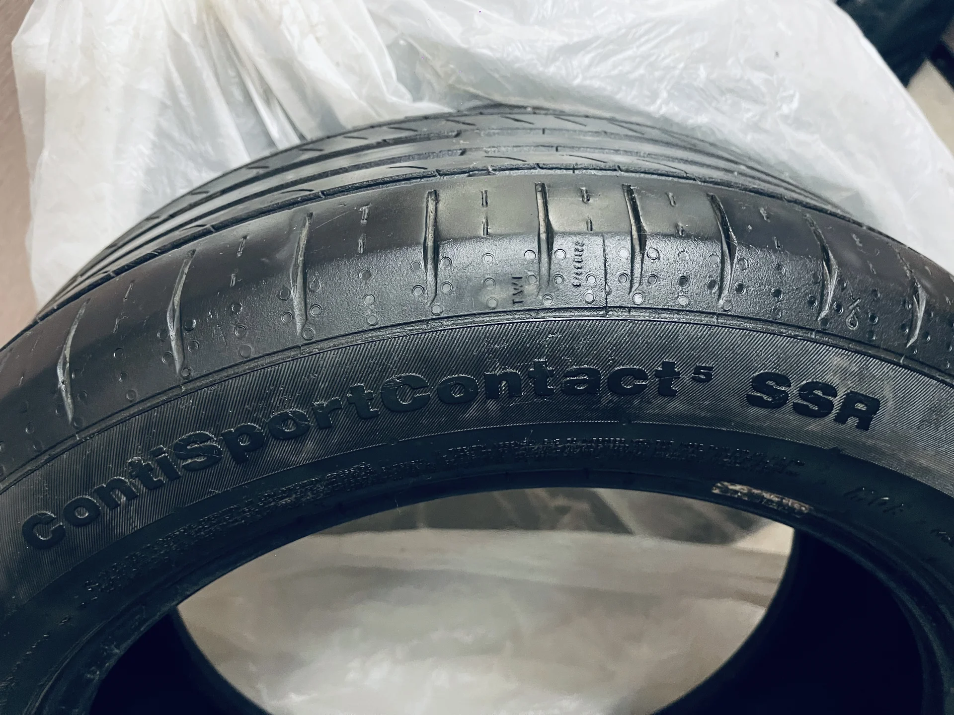 Шины Continental ContiSportContact 5 225/50 R17 - изображение 1