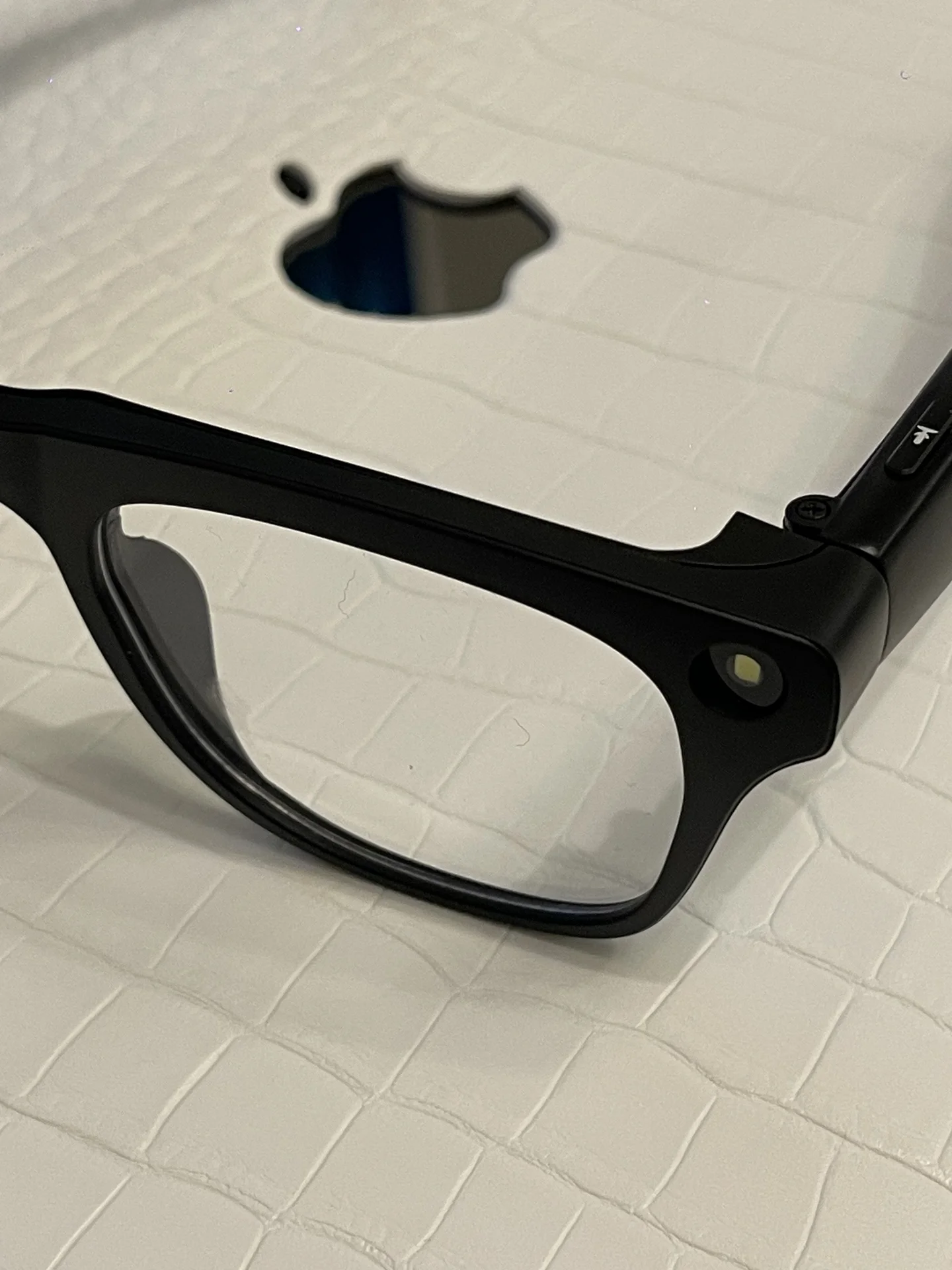 Умные очки Ray Ban с ии, переводчиком 139 языков - миниатюра 3