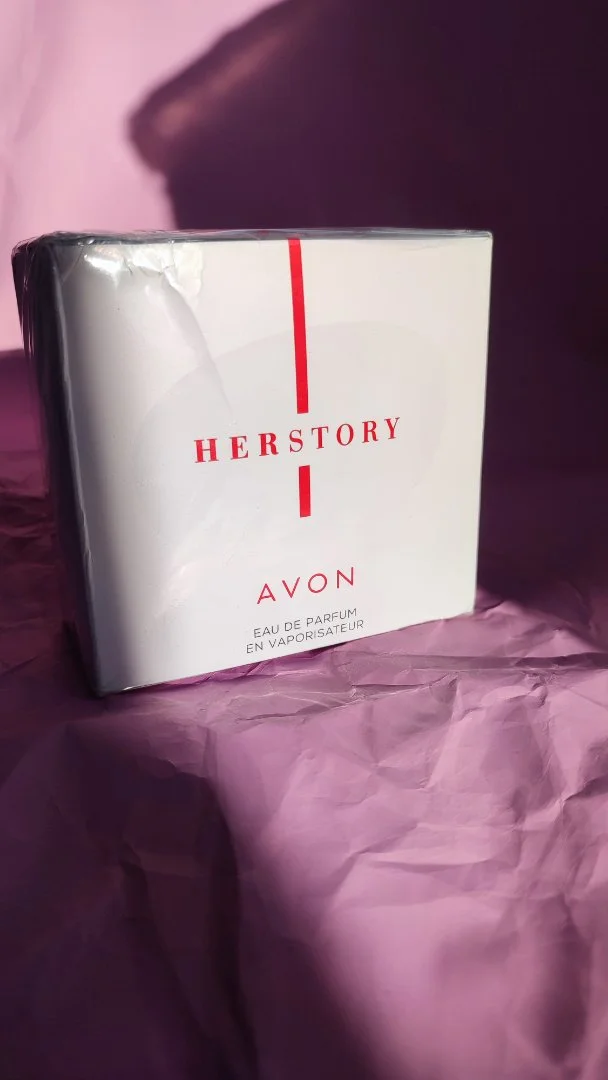Парфюмерная вода Her story Avon 50мл - изображение 1