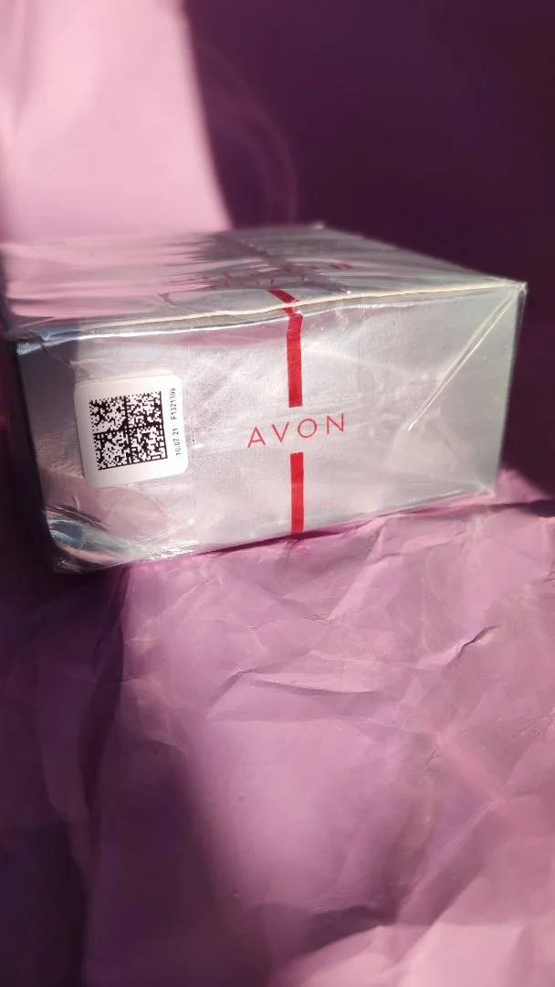 Парфюмерная вода Her story Avon 50мл - миниатюра 2
