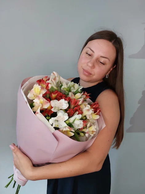 Букет из 9 альстромерий - изображение 1