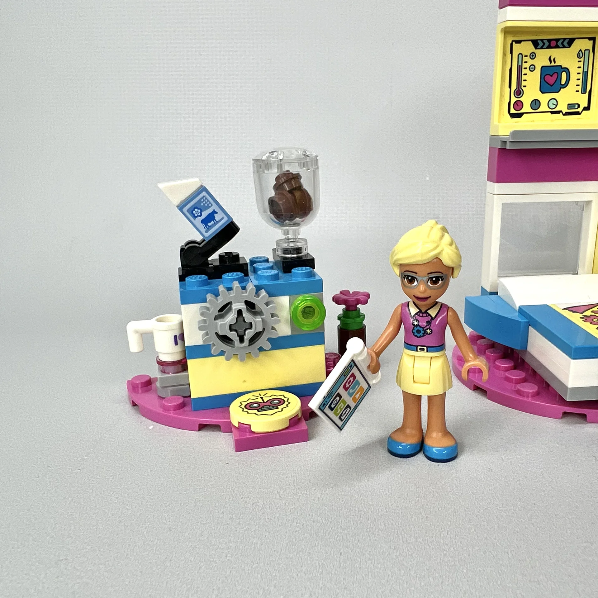 Lego Friends 41329 Комната Оливии Лего Френдс - миниатюра 3