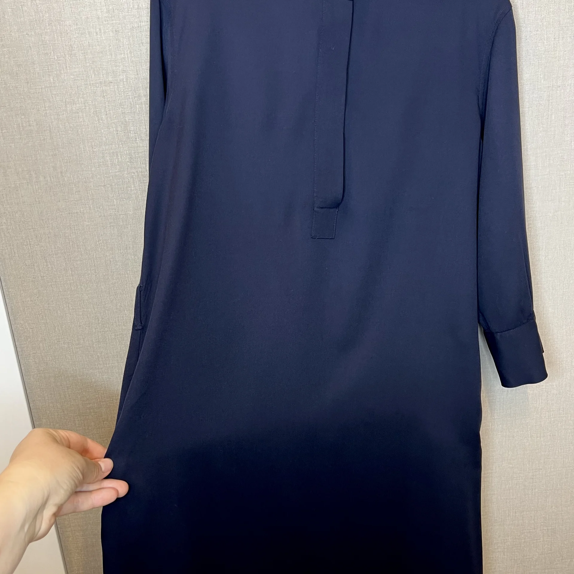 Платье UNIQLO S туника вискоза синие - миниатюра 4