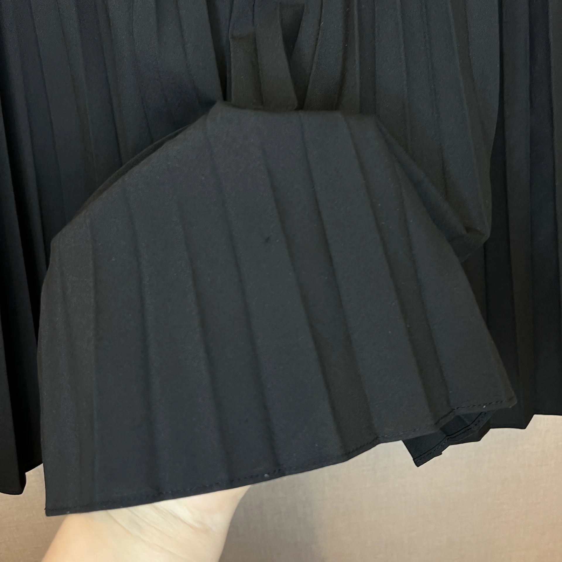 Юбка школьная Uniqlo 145-155 (11-12) гофре черная - миниатюра 5