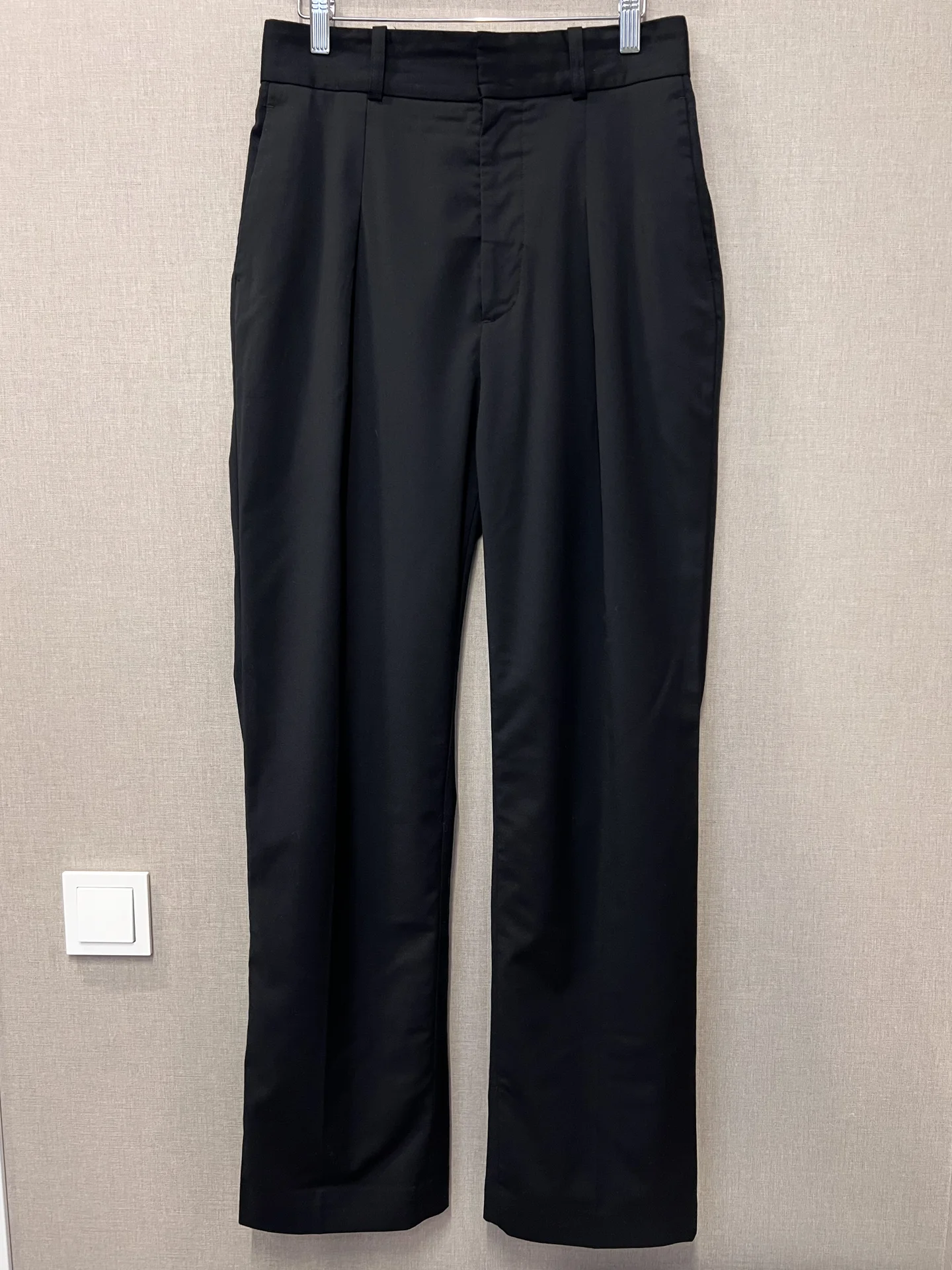 Брюки H&M Studio 38 шерсть женские черные - миниатюра 2