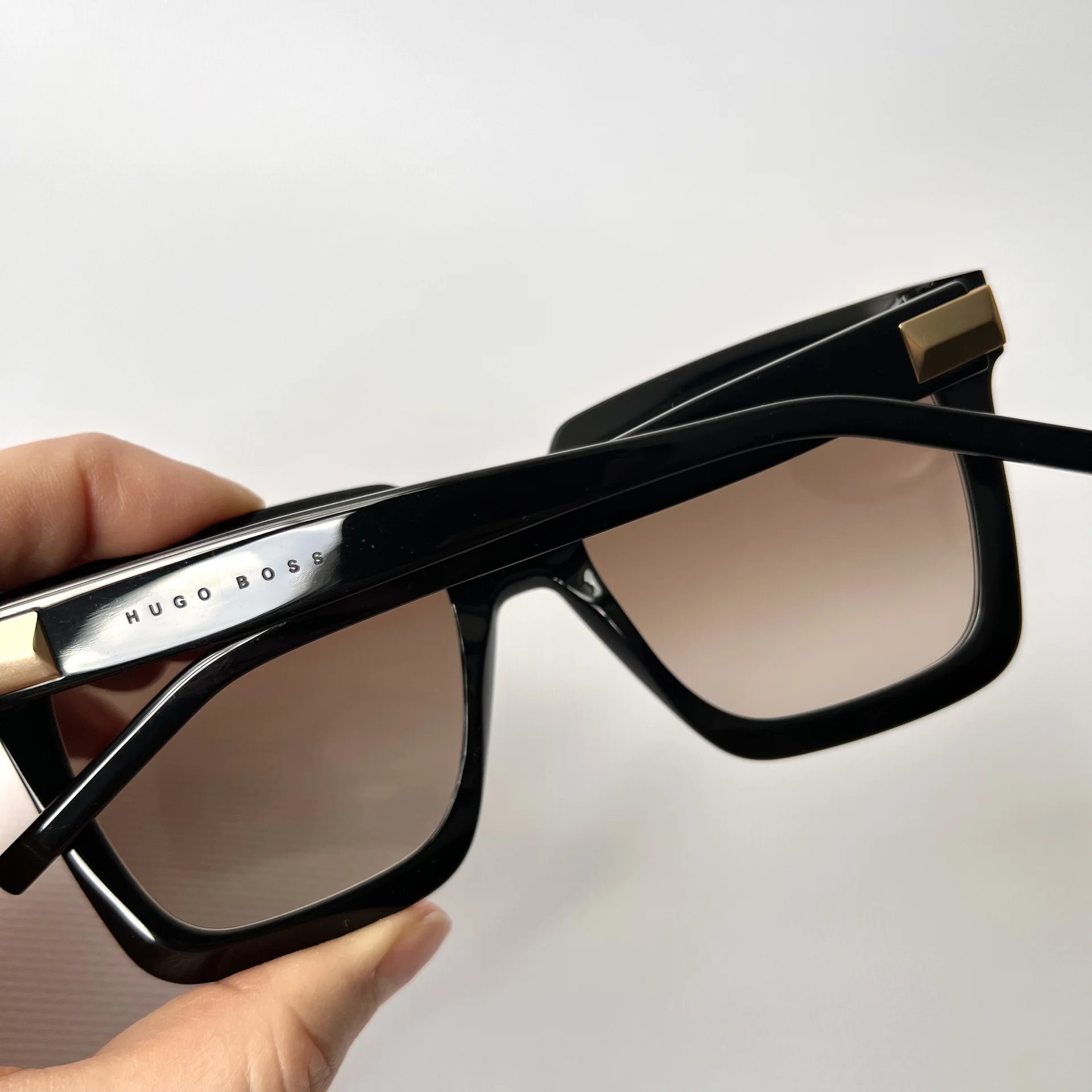 Очки Hugo Boss оригинал солнцезащитные женские - миниатюра 8