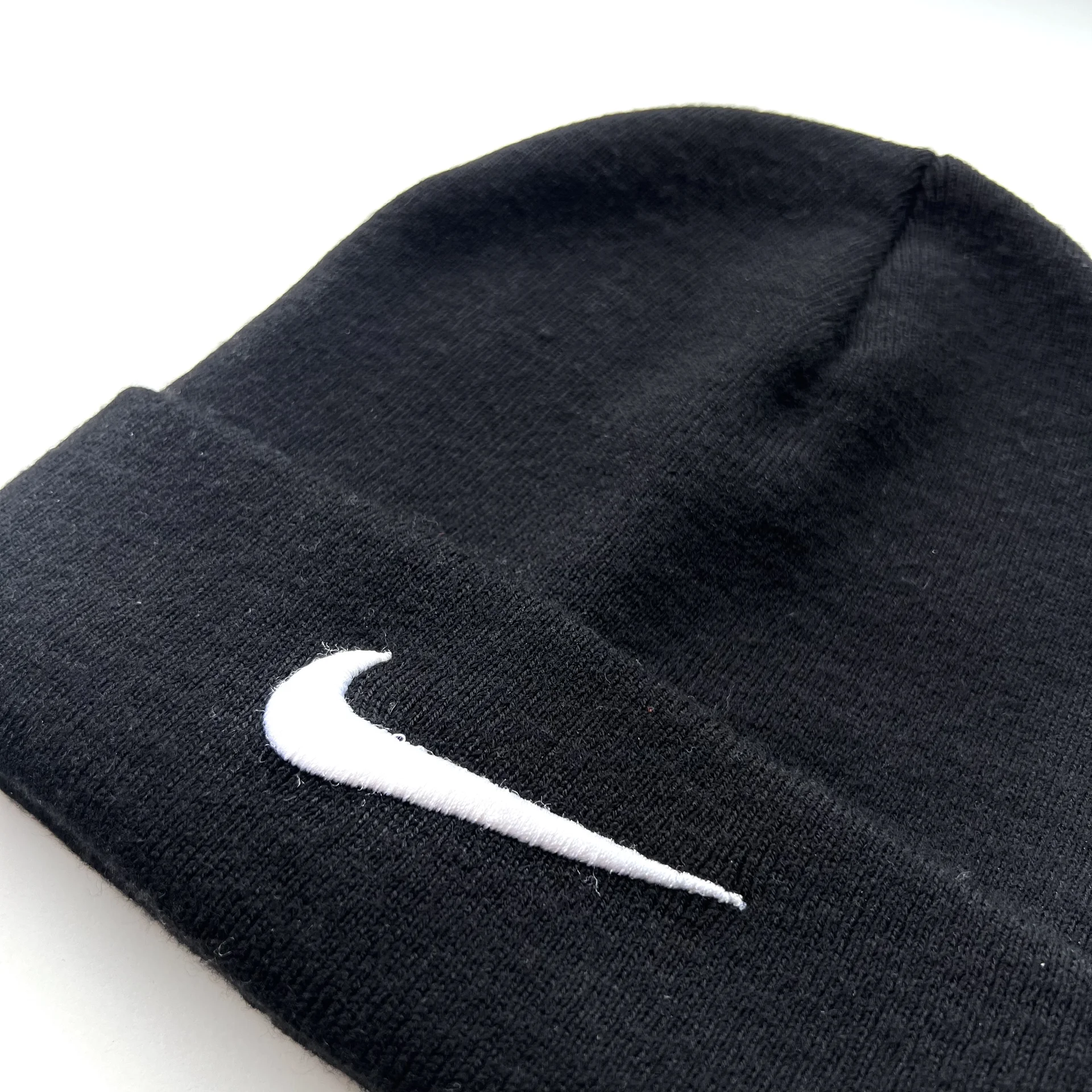 Шапка и снуд Nike черная комплект - миниатюра 4