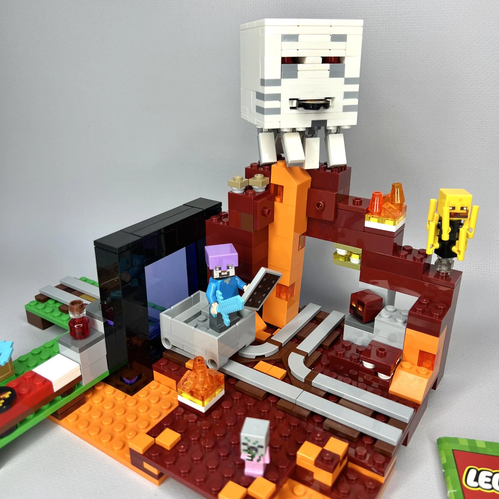 Lego Minecraft 21143 Портал в Подземелье Оригинал - миниатюра 2