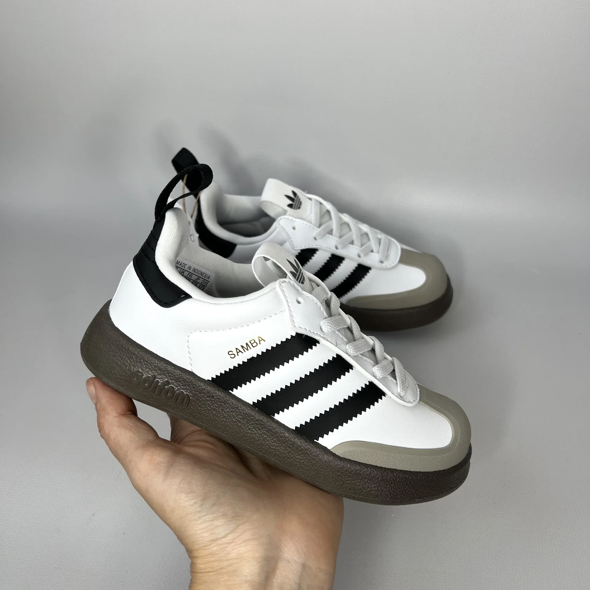 Новые кеды Adidas Originals 28 кроссовки - миниатюра 3