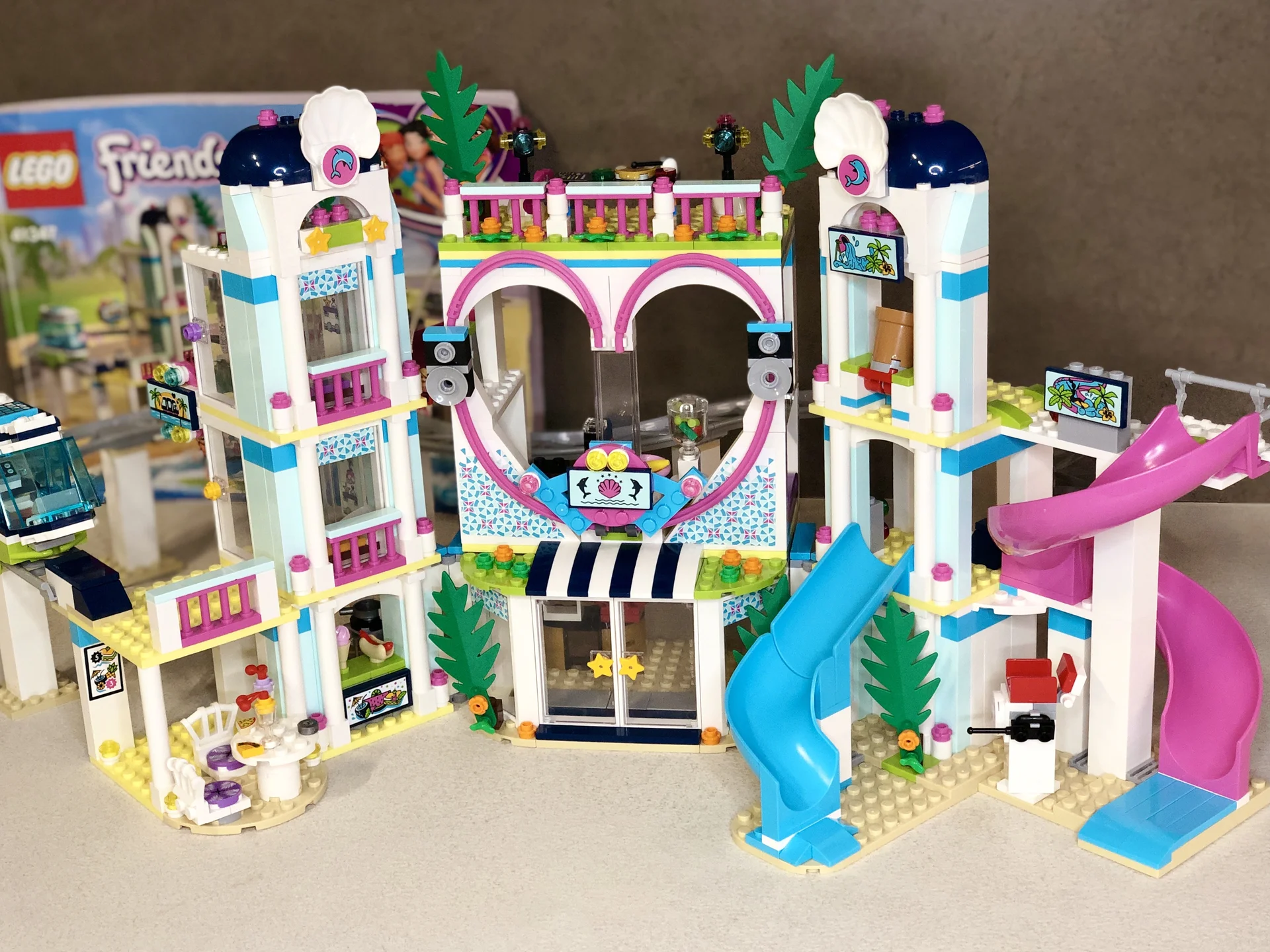 Lego Friends Курорт Хартлейк-Сити Отель 41347 - миниатюра 5
