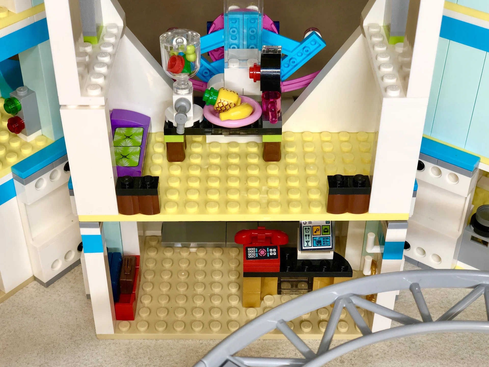 Lego Friends Курорт Хартлейк-Сити Отель 41347 - миниатюра 8