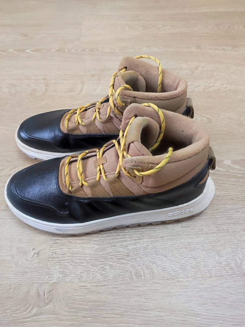 Кроссовки Adidas - миниатюра 2
