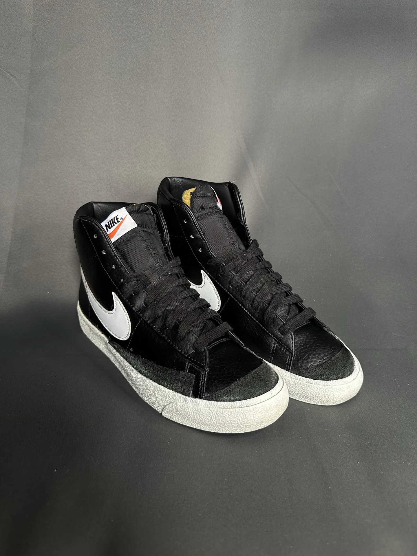 Кроссовки nike blazer MID '77 (42,5 EUR/ 27 см) - миниатюра 2