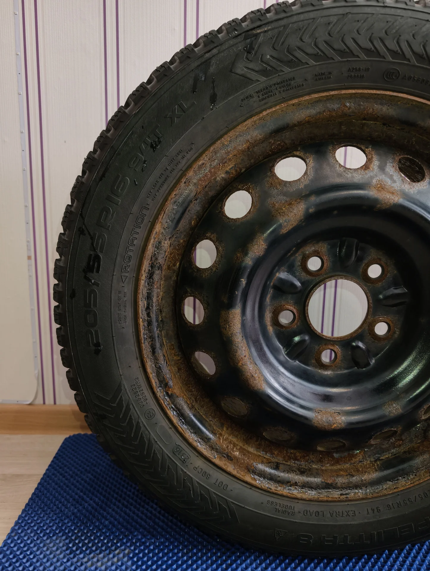 Колёса зимние, резина Hakkapeliitta 8 205/55 R16 - миниатюра 2