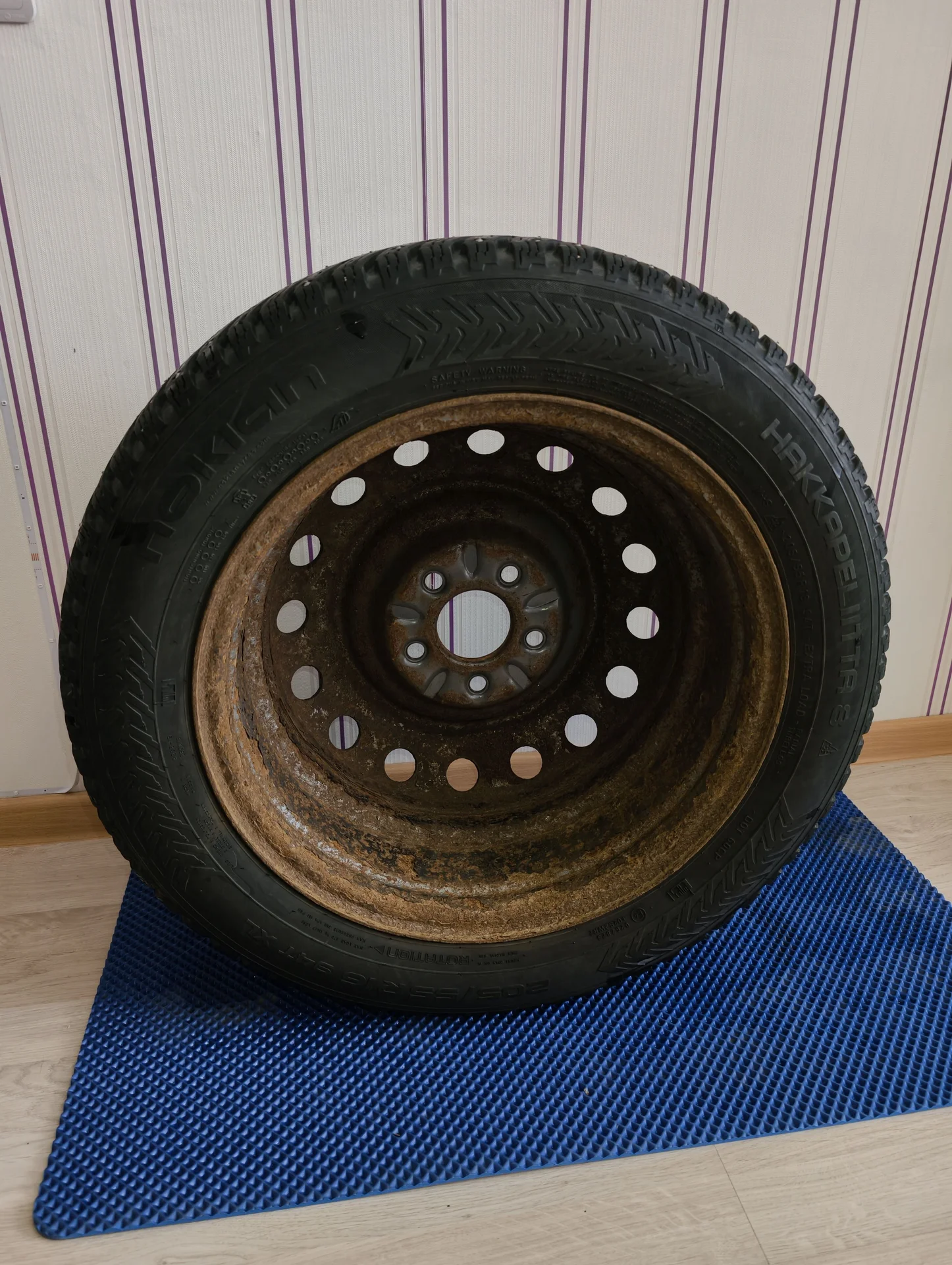Колёса зимние, резина Hakkapeliitta 8 205/55 R16 - миниатюра 3