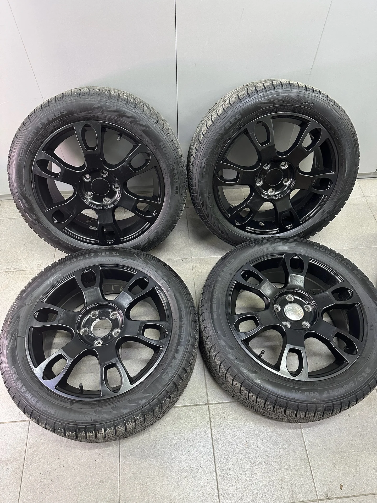 Колеса Ikon Tyres Nordman RS2 215/55 R17 - миниатюра 8