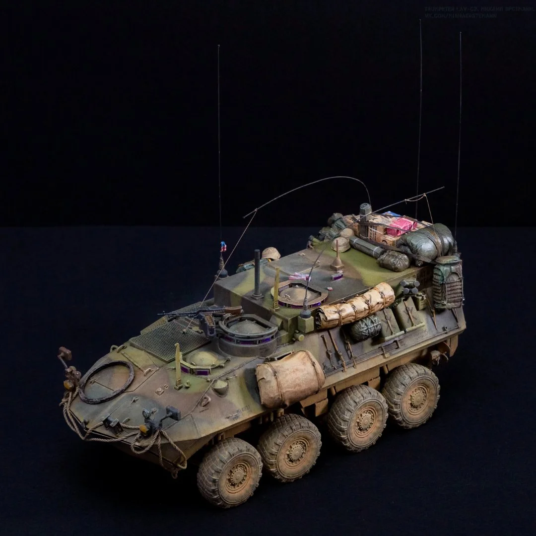 Стендовая модель бронетранспортера LAV-C2 - миниатюра 2