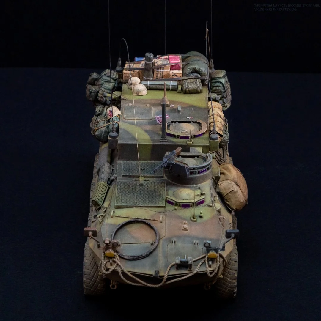Стендовая модель бронетранспортера LAV-C2 - миниатюра 4