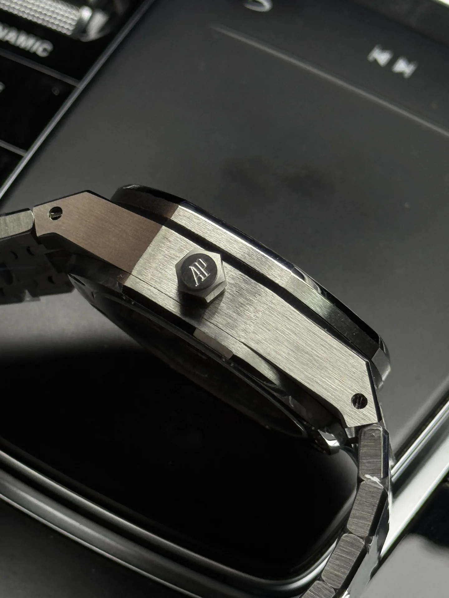 Часы Audemars Piguet Royal Oak - миниатюра 2