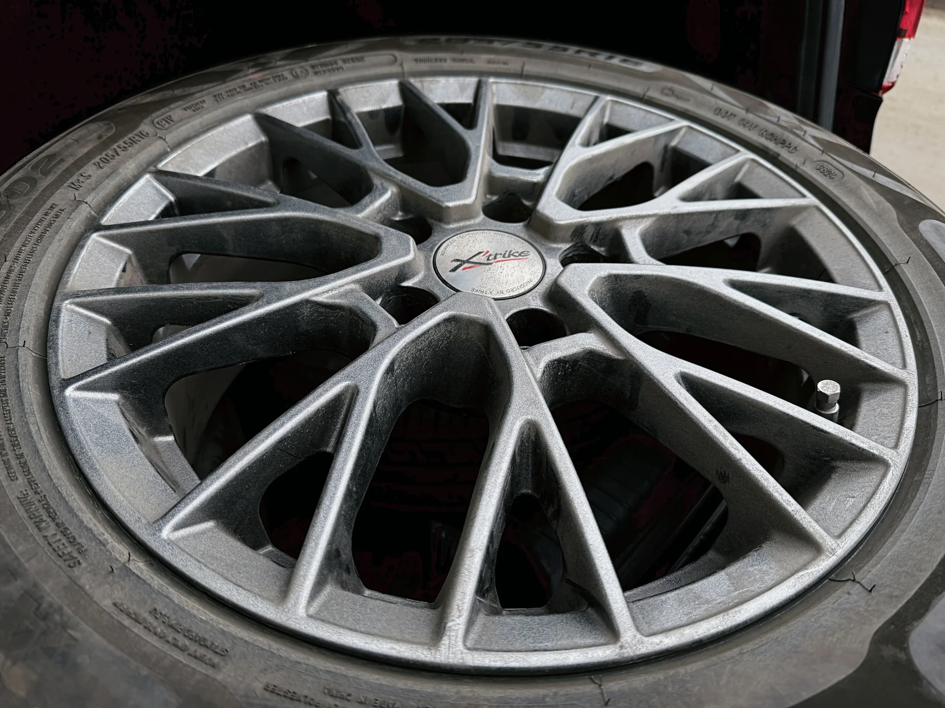 Литые диски X'trike X-135 6.5×R16 на летней резине - миниатюра 4