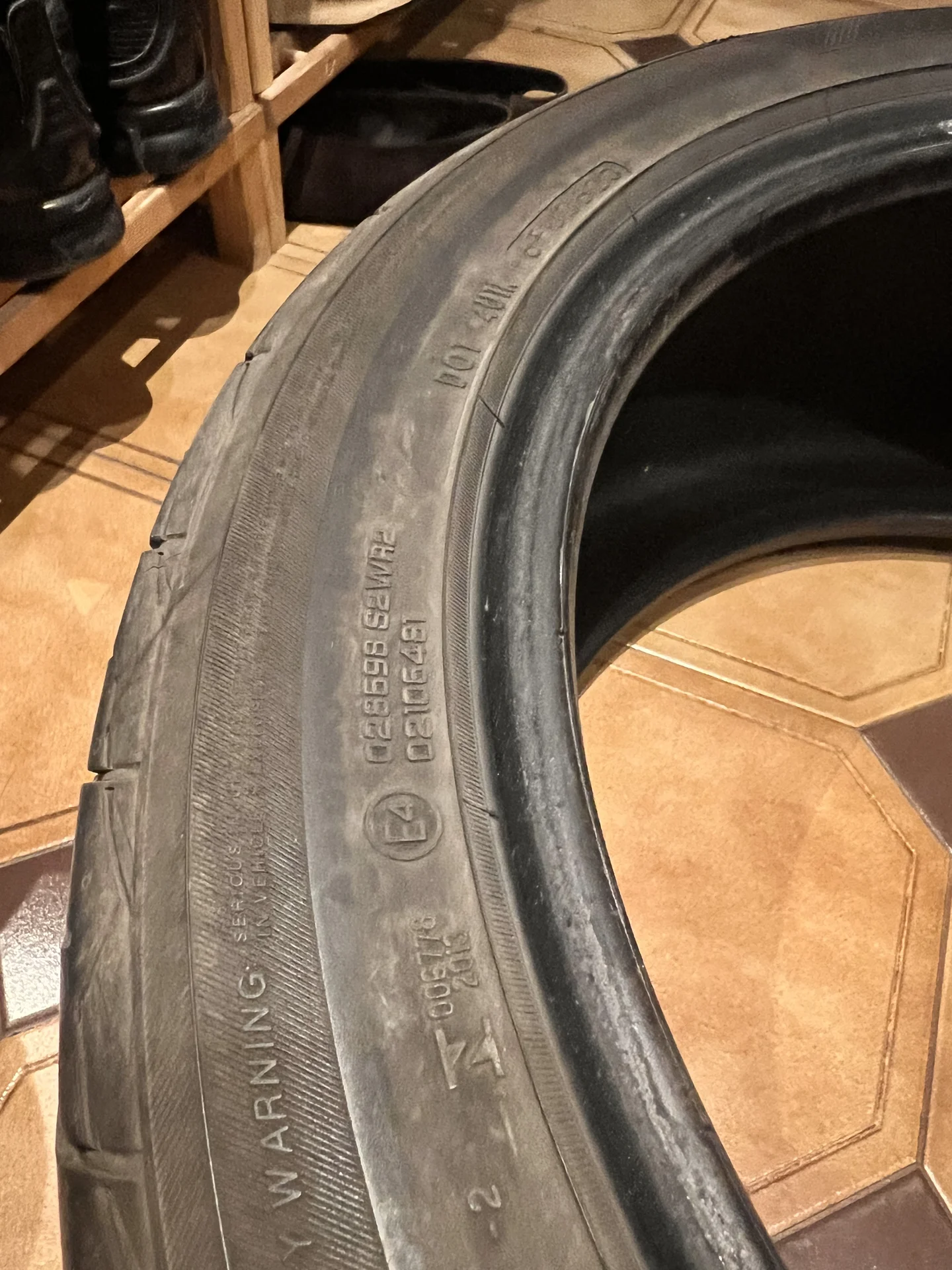 Шины Yokohama Advan Fleva V701 245/45 R18 - миниатюра 7