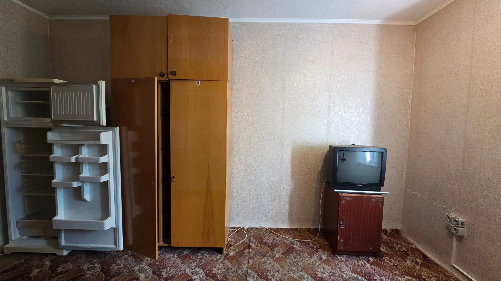 Комната в центре Тихорецка - миниатюра 3