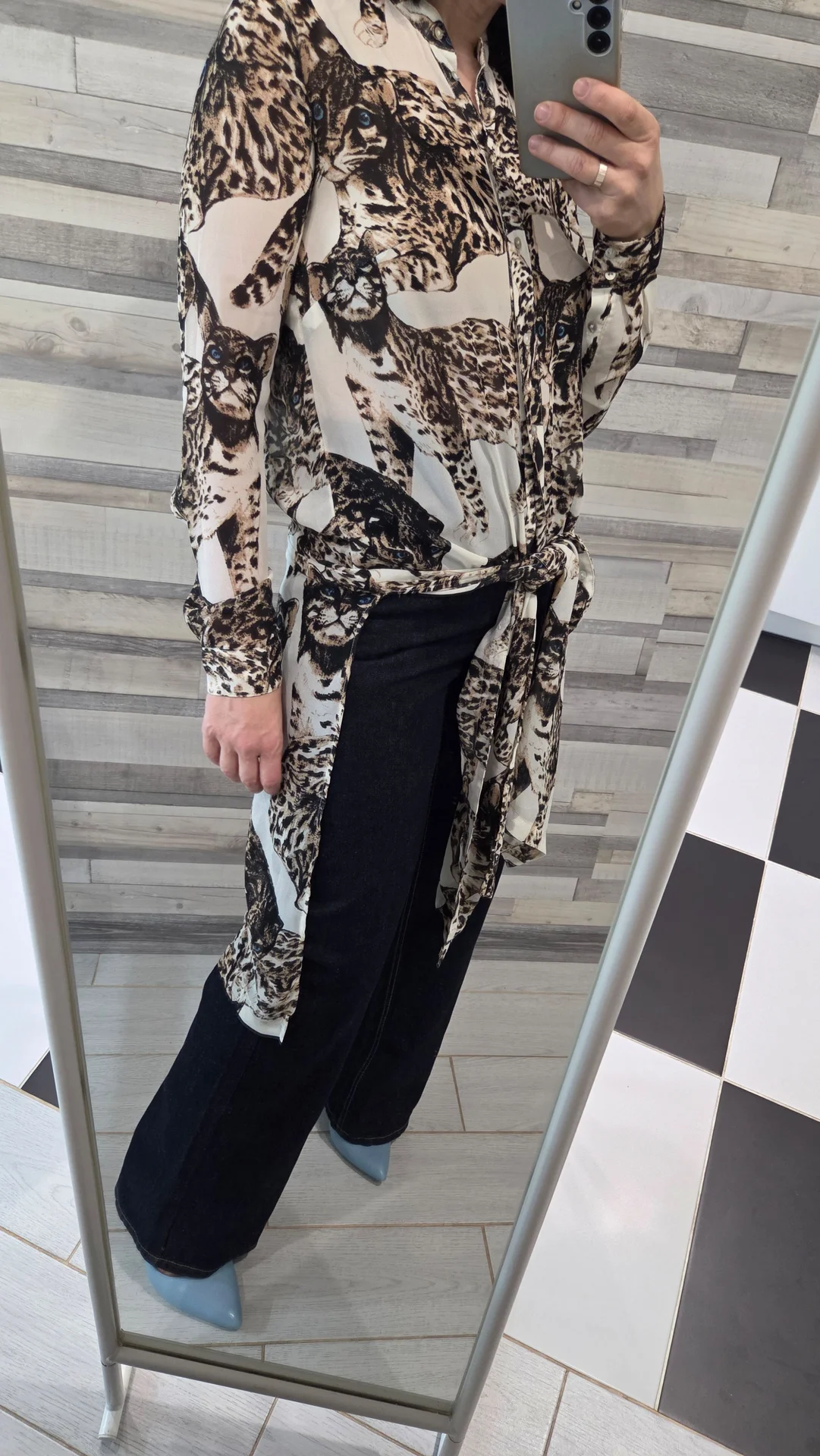 Блуза женская H&M удлиненная анималистичный принт - миниатюра 4
