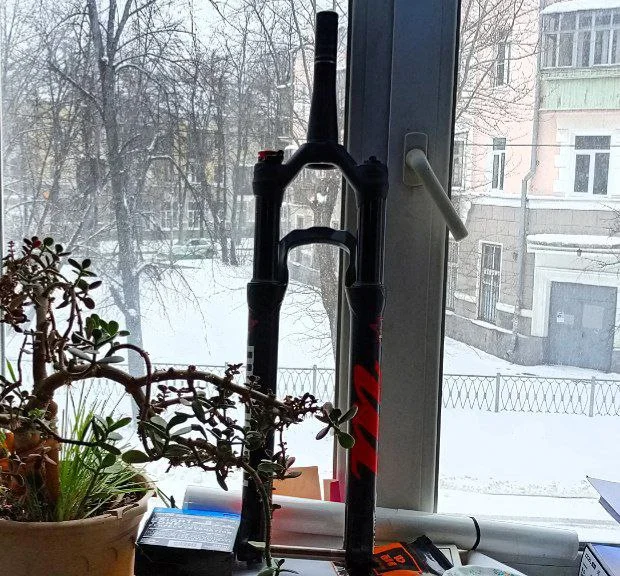 амортвилка Manitou Marvel Pro для 29 колес, ось 15 мм