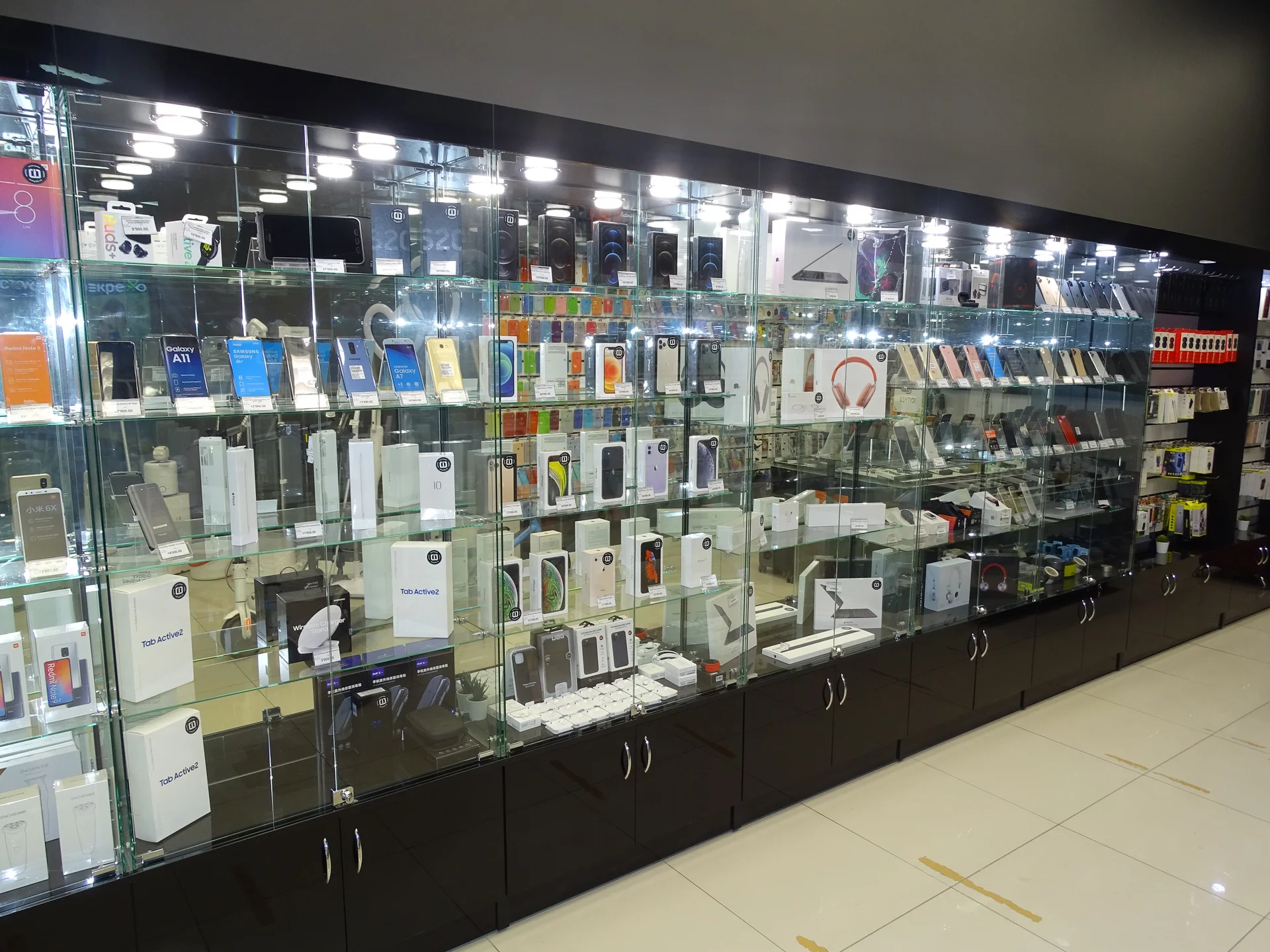 iPhone 11 128 - миниатюра 2