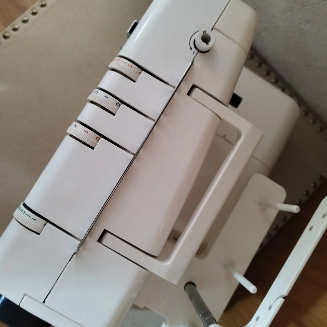 Плоскошовная машина Janome Cover Pro ll - миниатюра 4