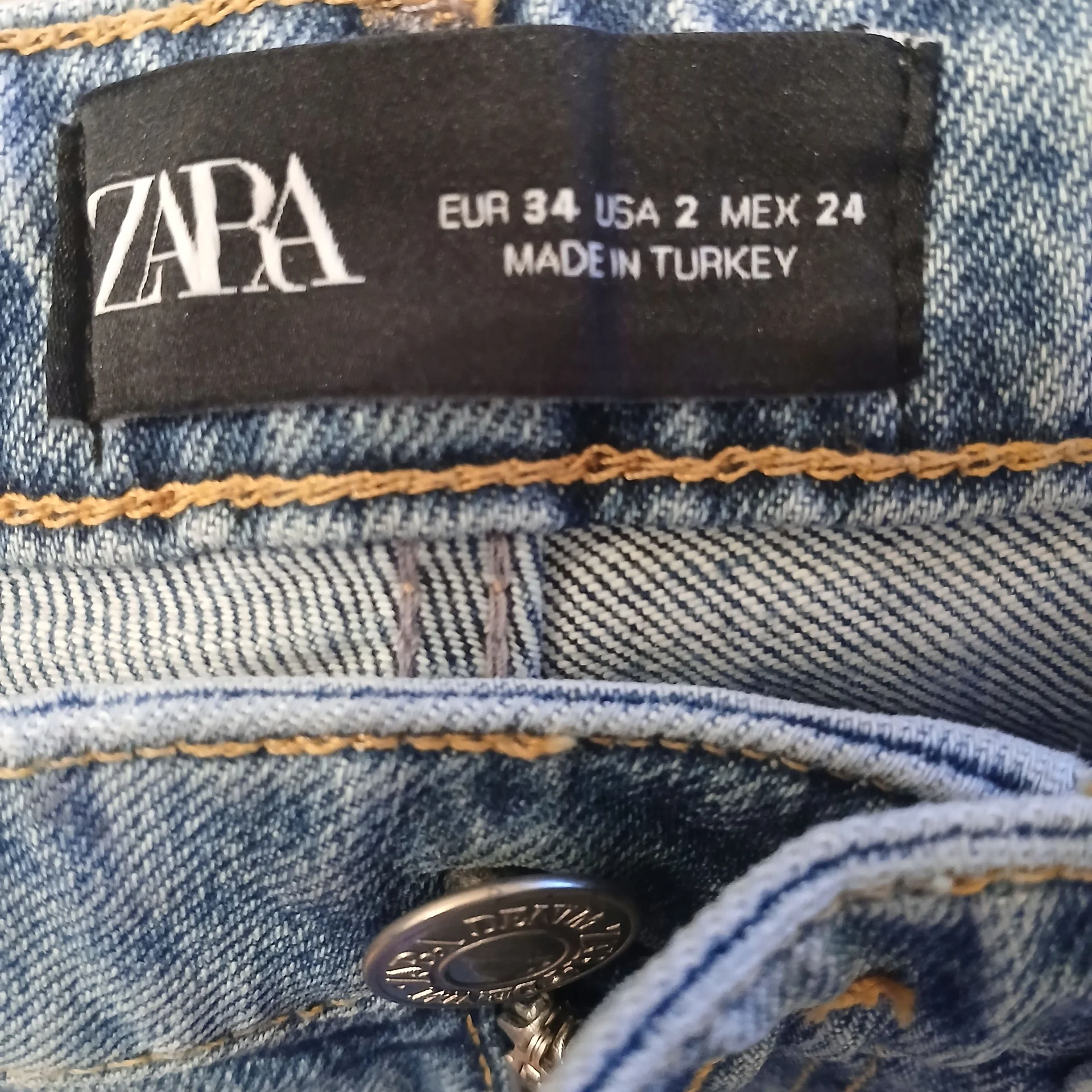 Джинсы ZARA женские - миниатюра 2