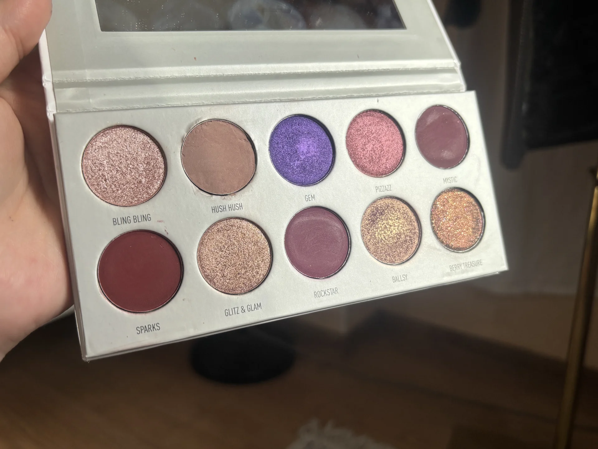 Палетка теней MORPHE X JACLYN HILL BLING BOSS EYE - миниатюра 2