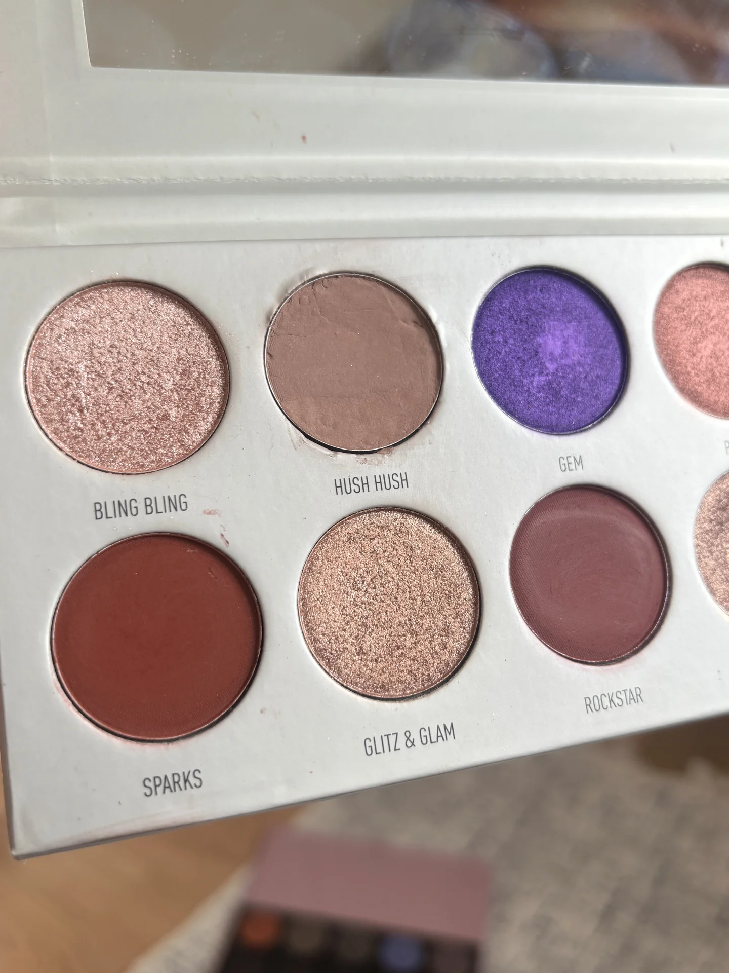Палетка теней MORPHE X JACLYN HILL BLING BOSS EYE - миниатюра 4
