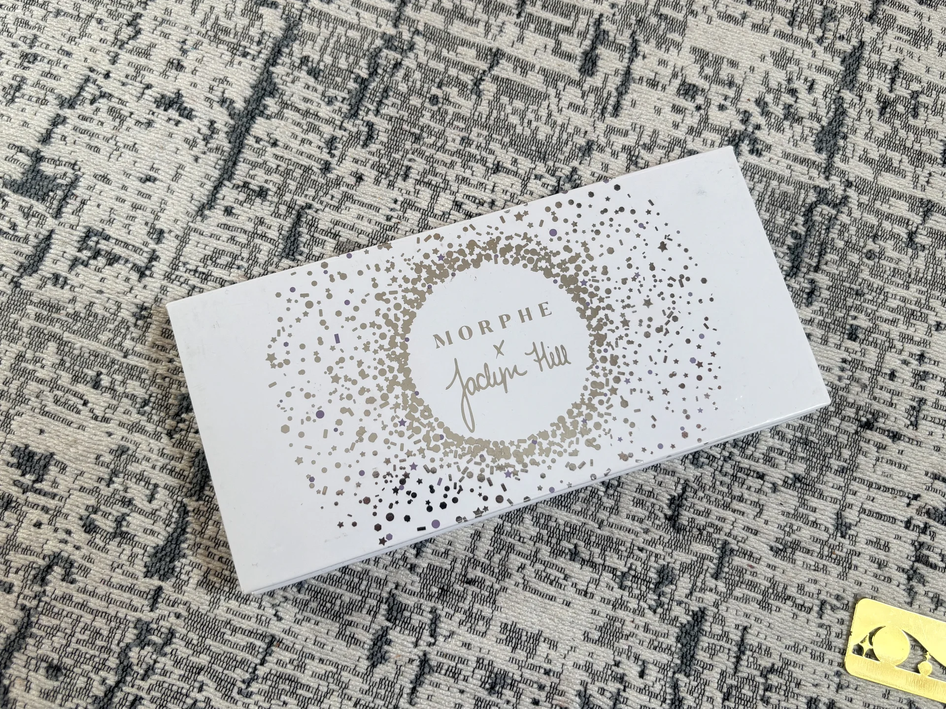 Палетка теней MORPHE X JACLYN HILL BLING BOSS EYE - миниатюра 7