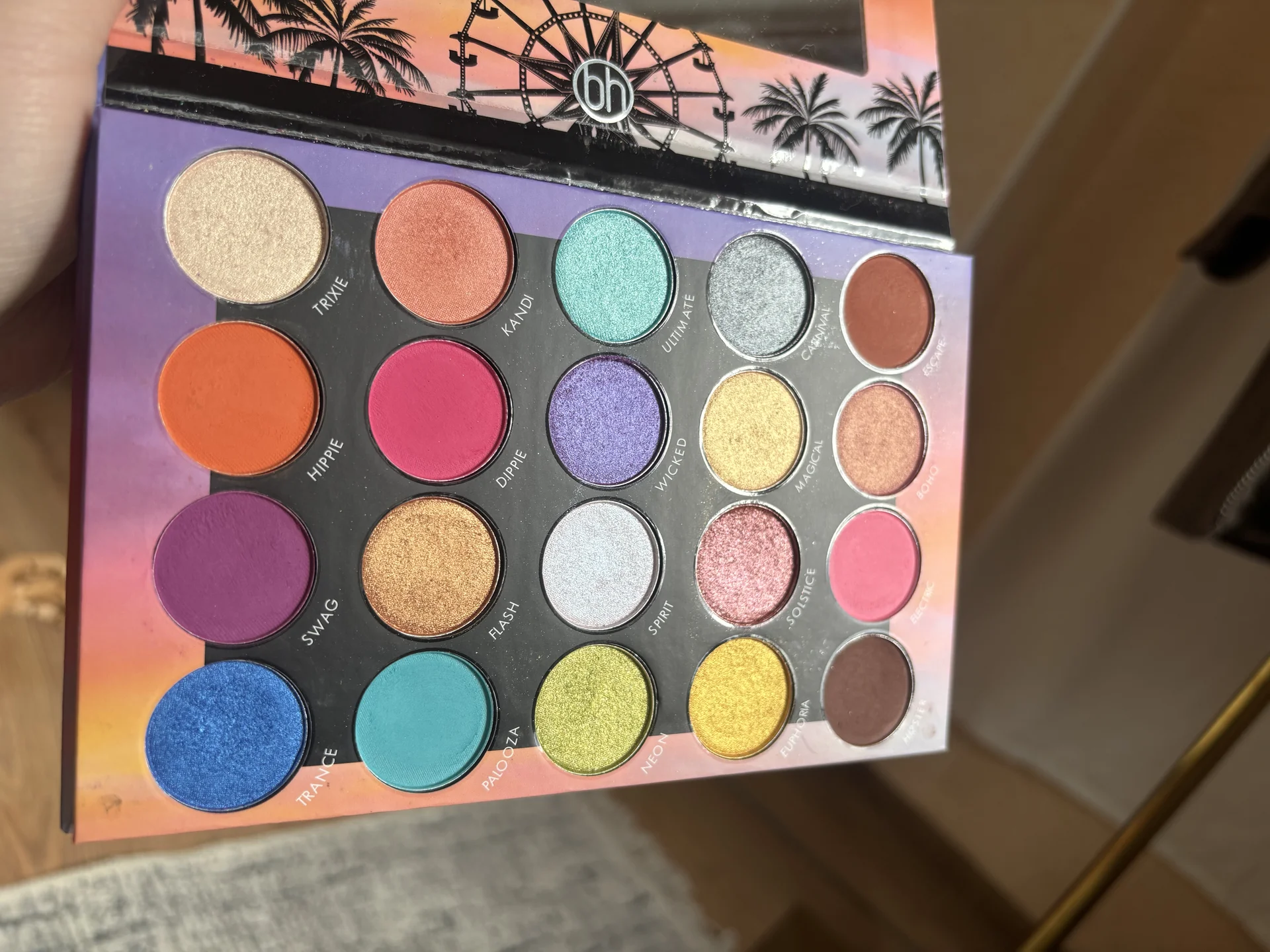 палетка теней bh cosmetics weekend festival palett - миниатюра 4