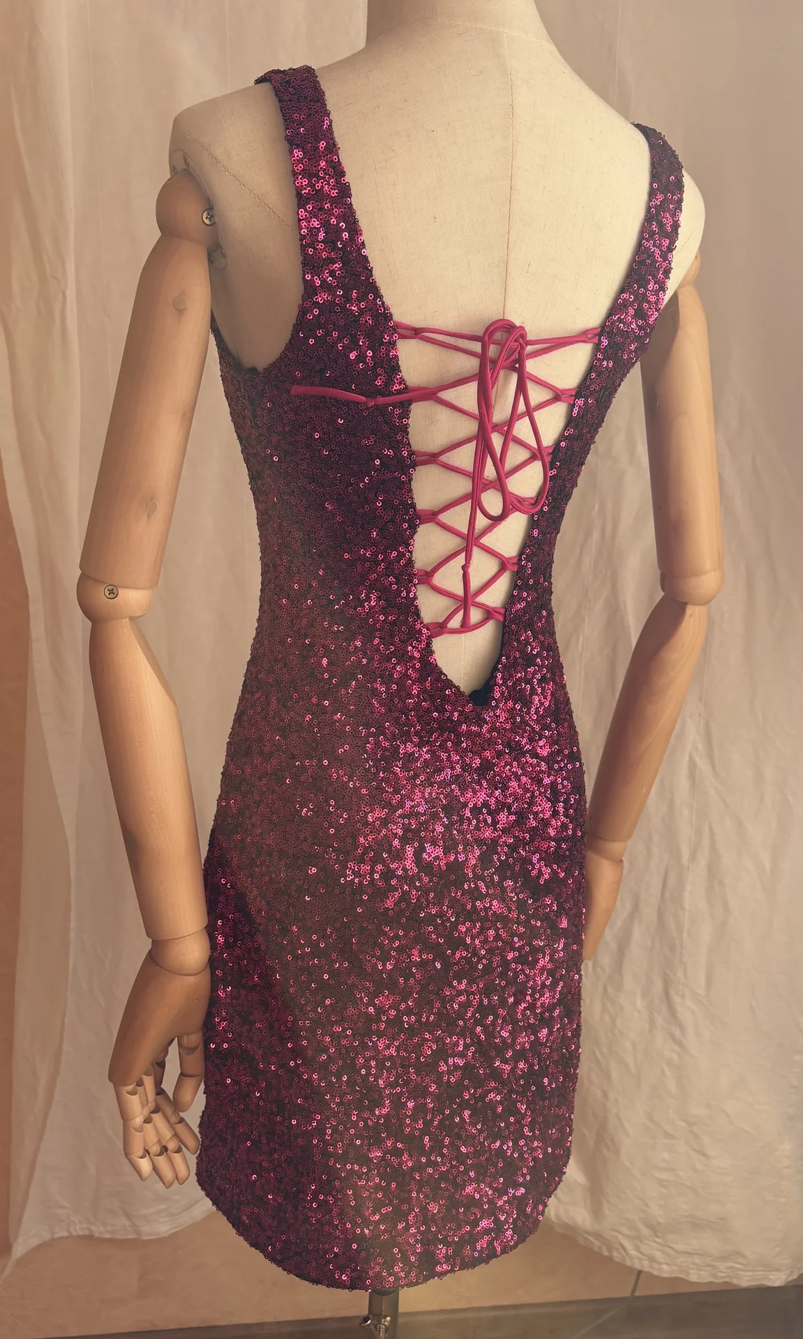Платье с паетками bebe addiction XS - миниатюра 3