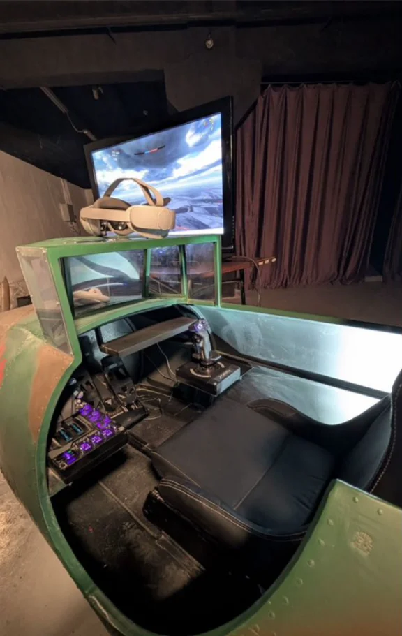 Авиа симулятор VR в эксклюзивном корпусе - миниатюра 4