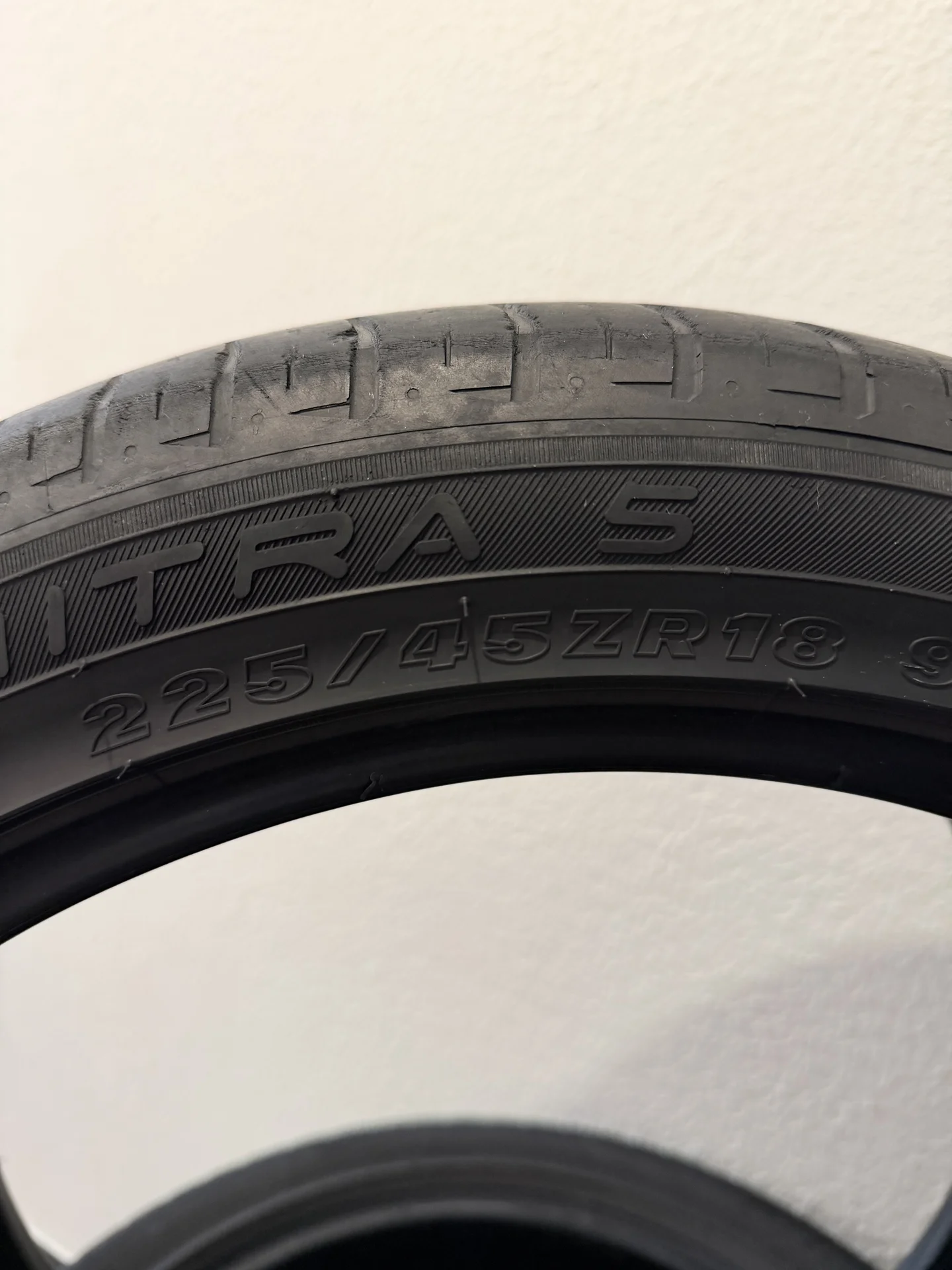 Maxxis Premitra HP5 225 45 r18 (4 шт., б/у) - миниатюра 3