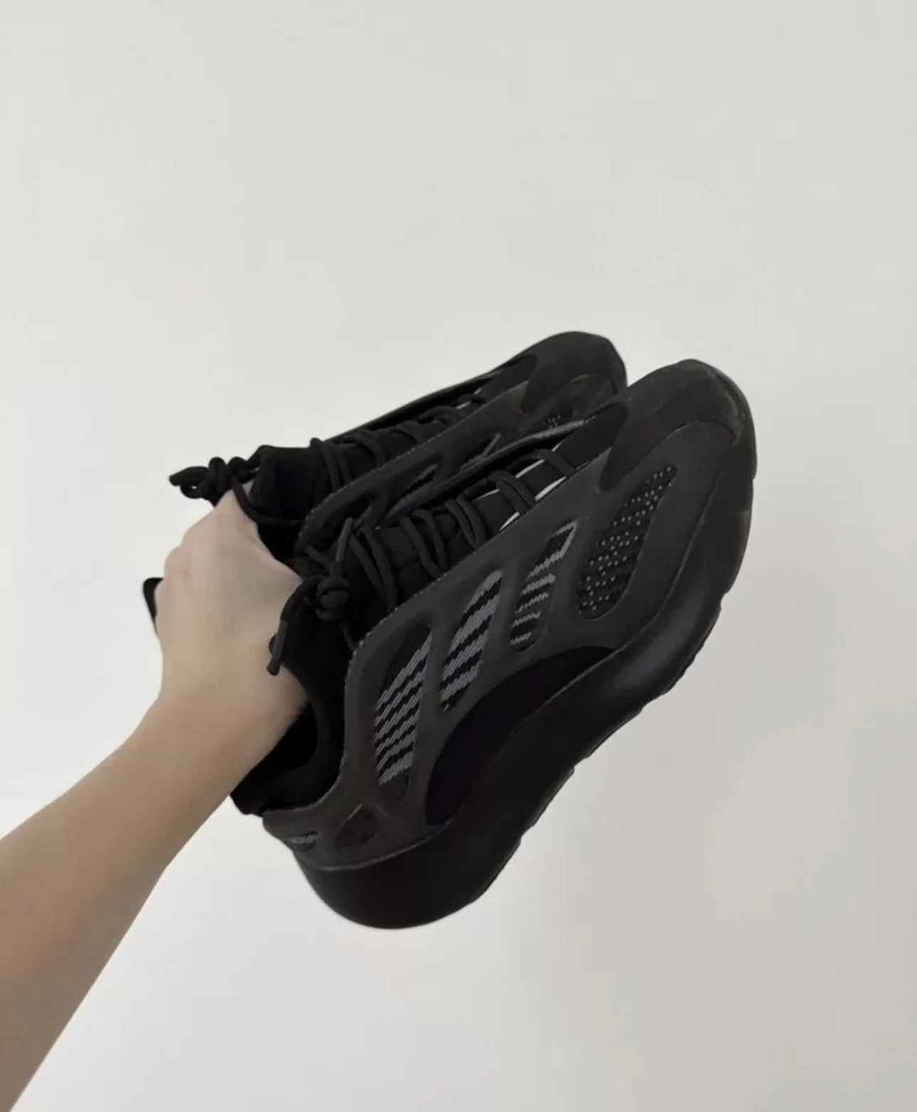 Кроссовки женские, yezzy 700, 39 размер - миниатюра 3